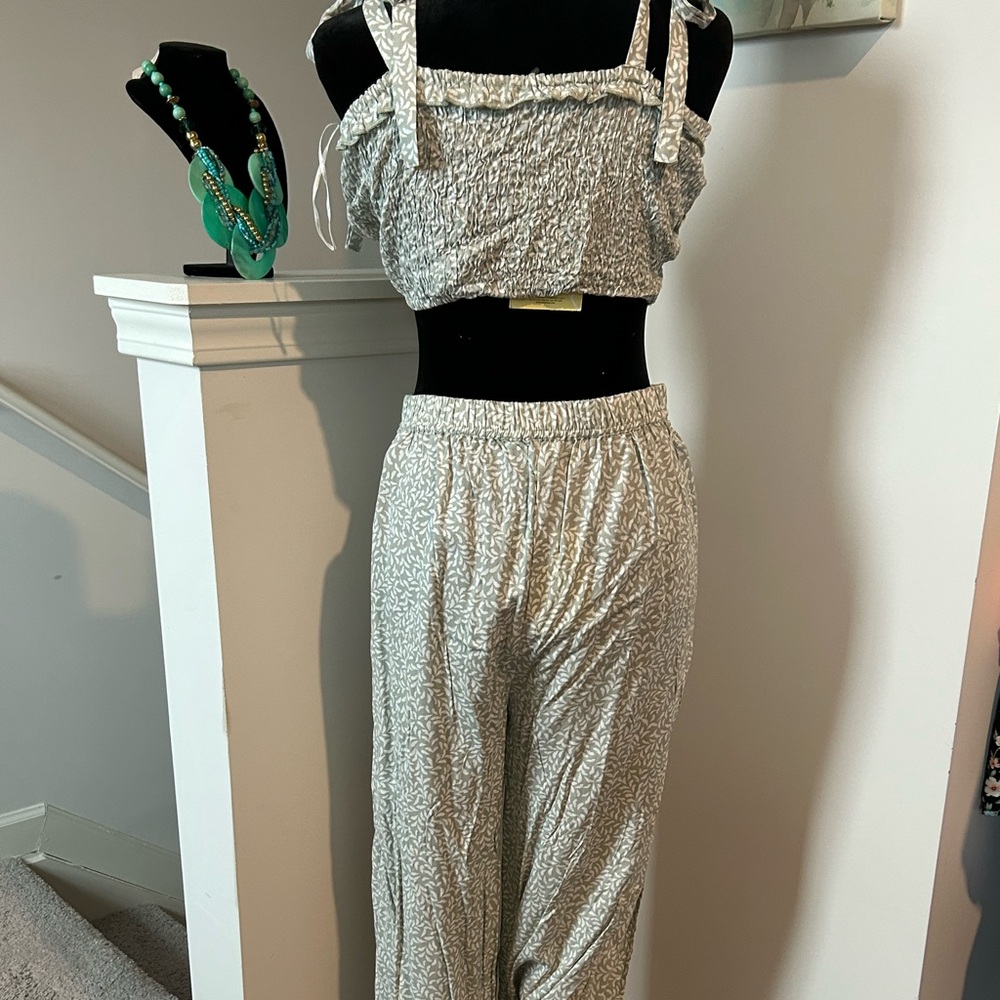 Chic White and Artichoke Two-Piece Set